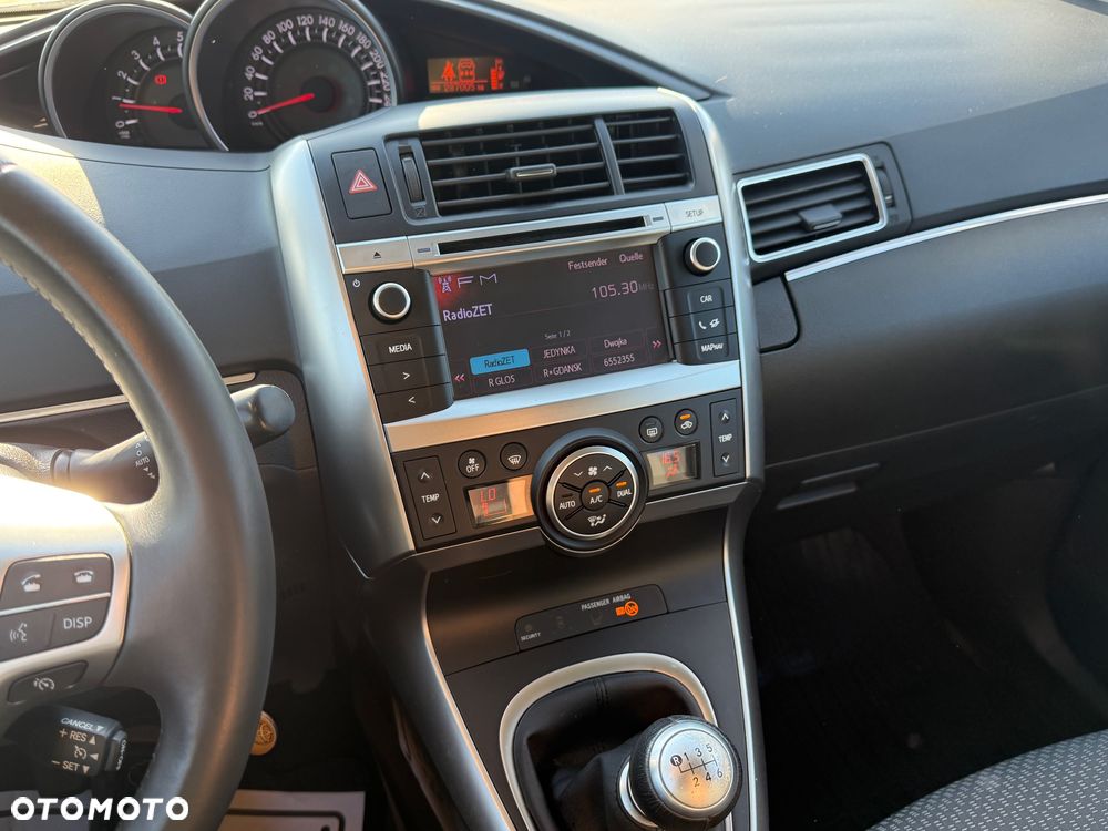Toyota Verso 2.0 D-4D 5-Sitzer Executive - 37