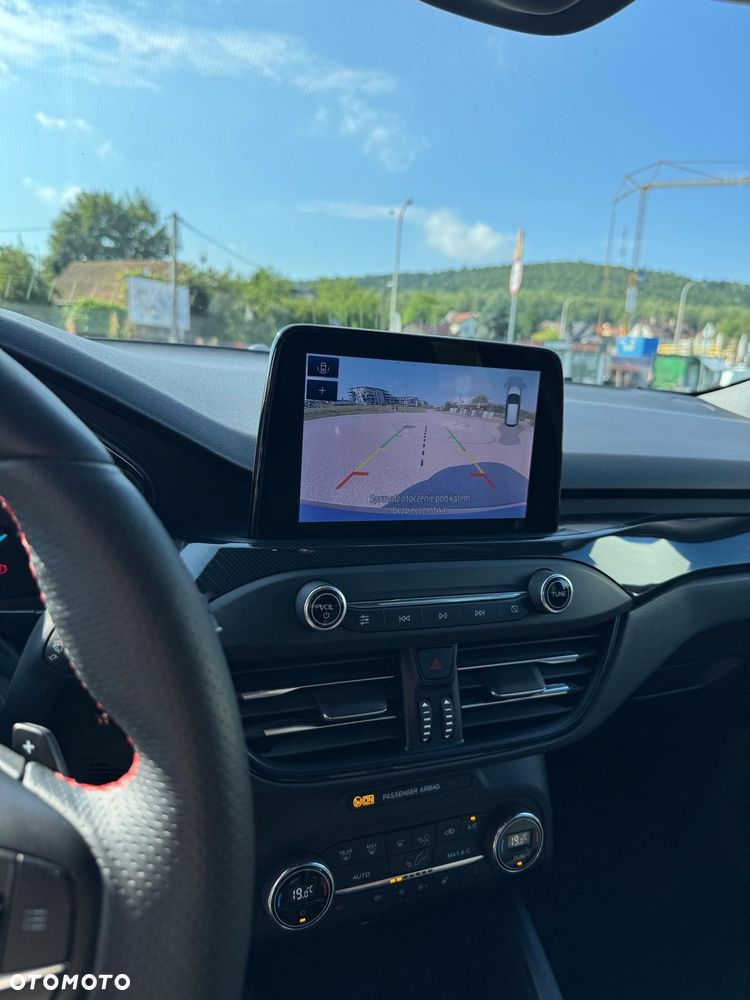 Ford Focus 1.5 EcoBoost ST-Line - 10