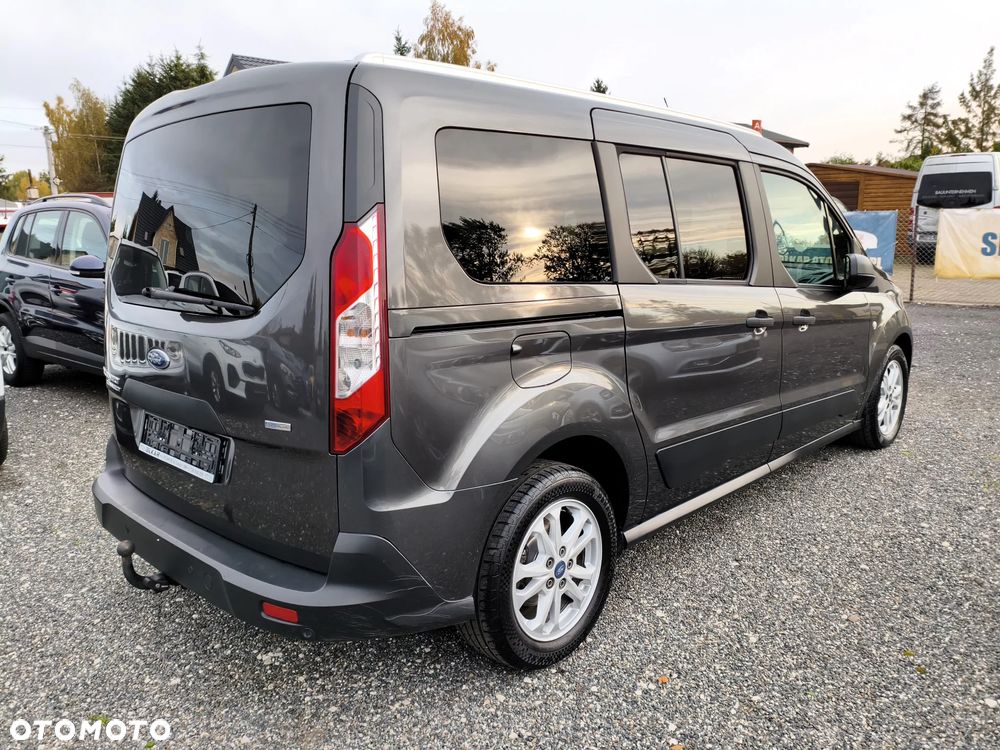 Ford Tourneo Connect Grand - 12