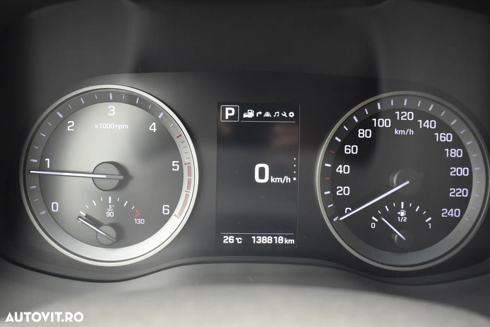 Hyundai Tucson 2.0 CRDI 4WD 6AT Luxury Pack+ - 12