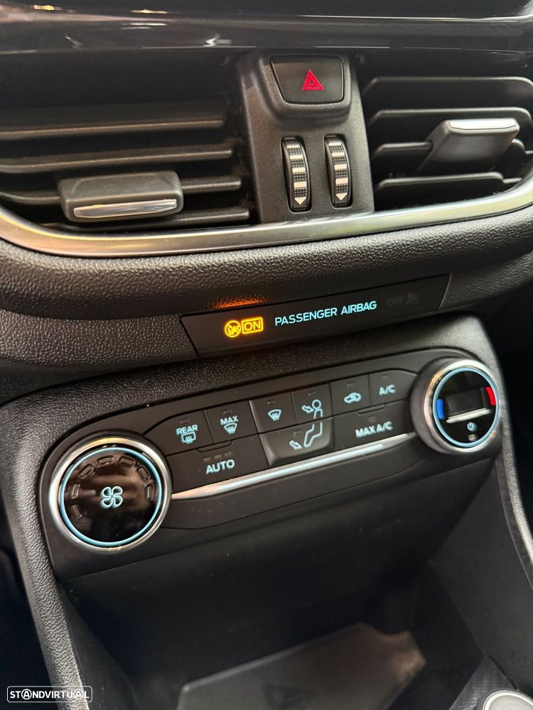 Ford Fiesta 1.0 T EcoBoost STLine - 23