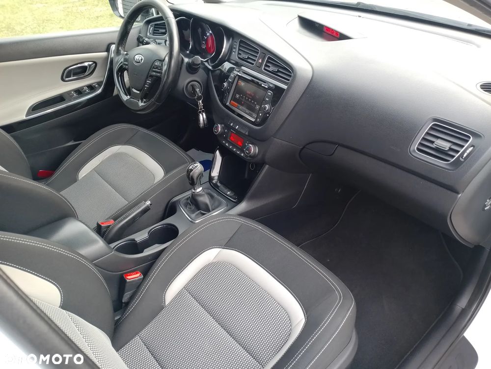 Kia Ceed 1.6 GDI Edition 7 - 15