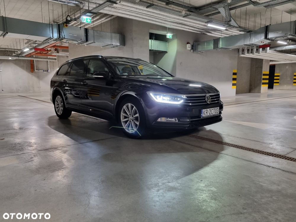 Volkswagen Passat 2.0 TDI SCR Comfortline - 4