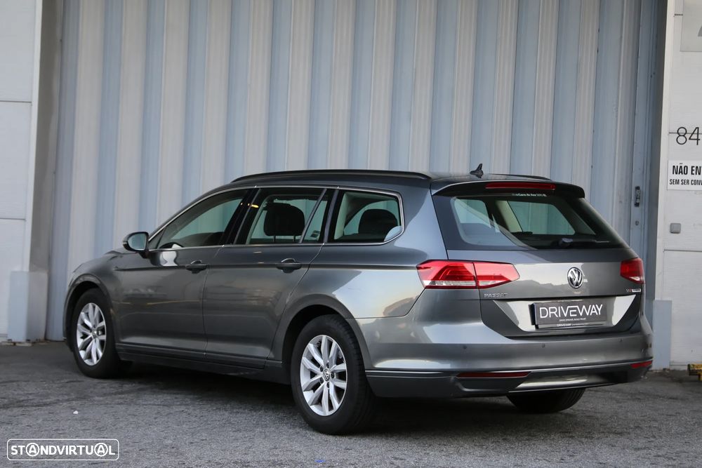 VW Passat Variant 1.6 TDI Confortline DSG - 2