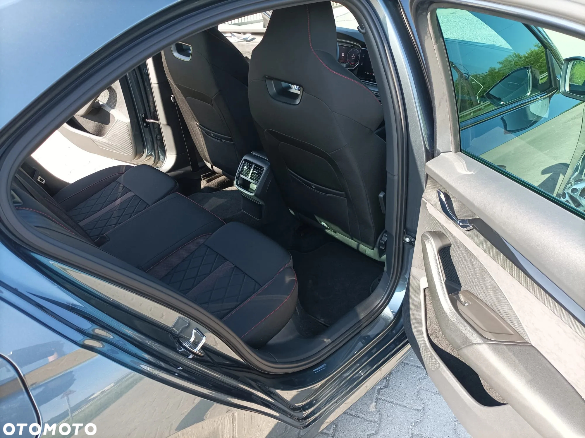 Skoda Octavia 2.0 TSI RS 245 - 11