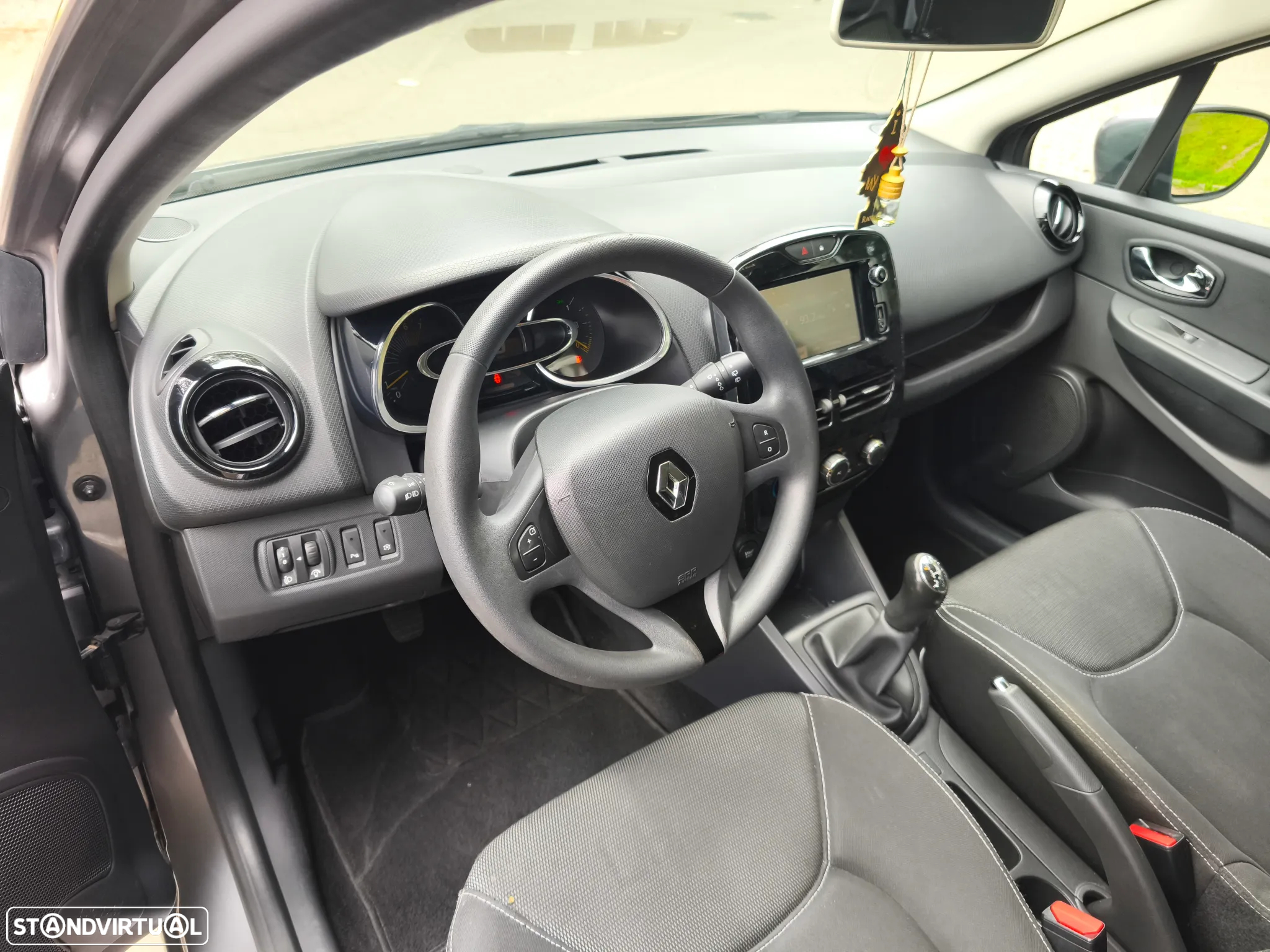 Renault Clio 0.9 TCE Confort - 15