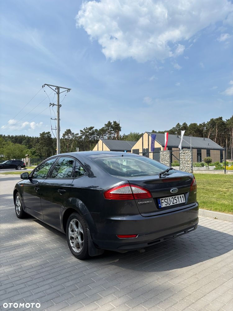Ford Mondeo - 9