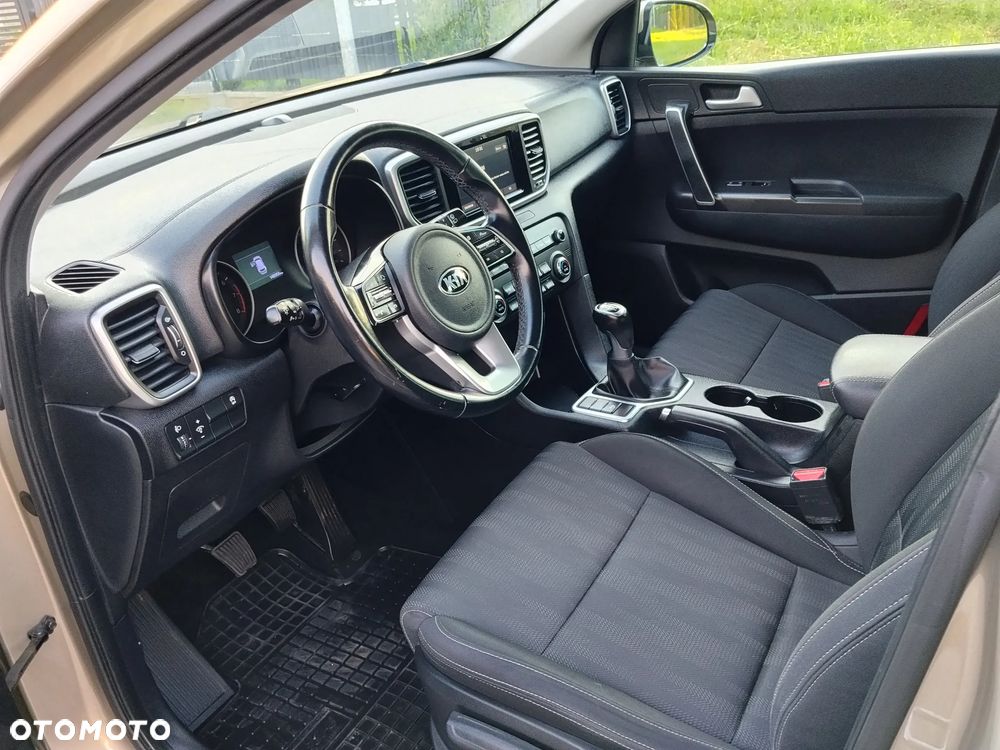 Kia Sportage - 10