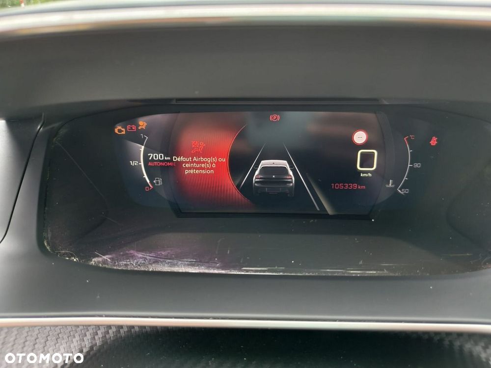 Peugeot 208 - 13