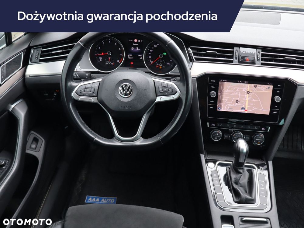 Volkswagen Passat - 9