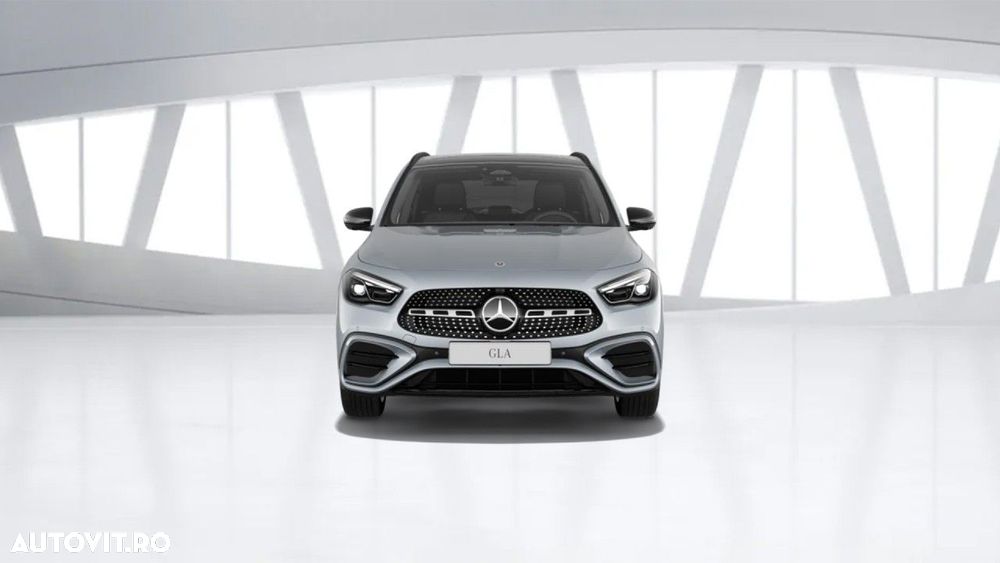 Mercedes-Benz GLA - 7