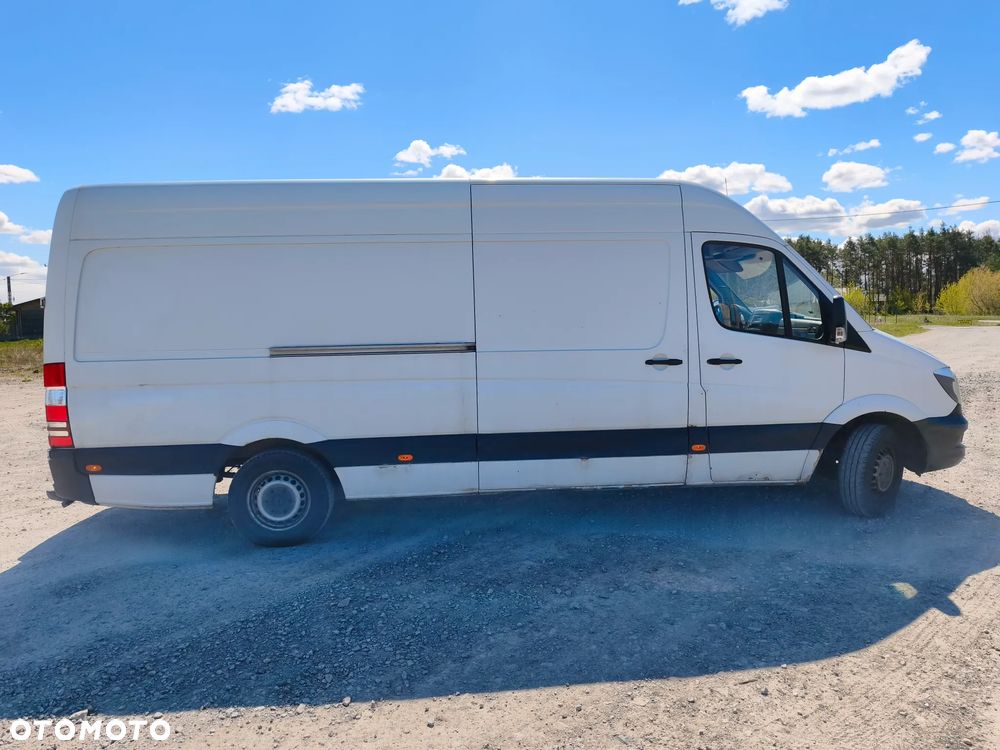 Mercedes-Benz Sprinter - 15