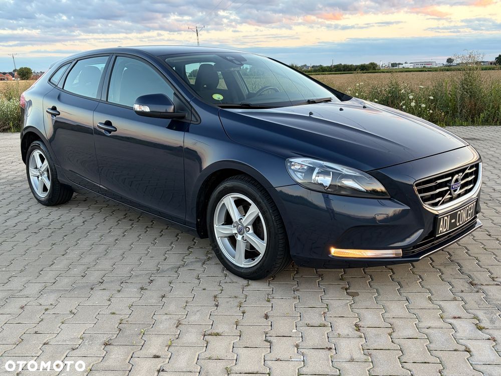 Volvo V40 D2 Momentum - 13