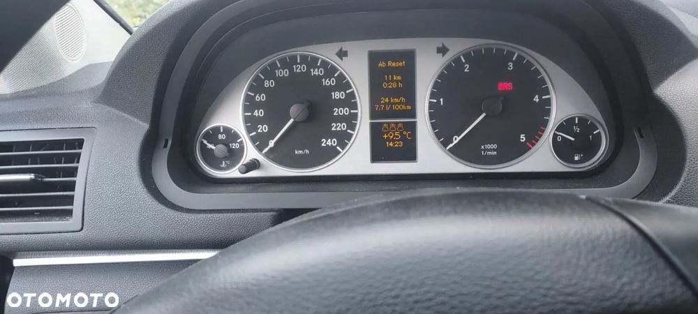 Mercedes-Benz Klasa B 180 CDI - 9