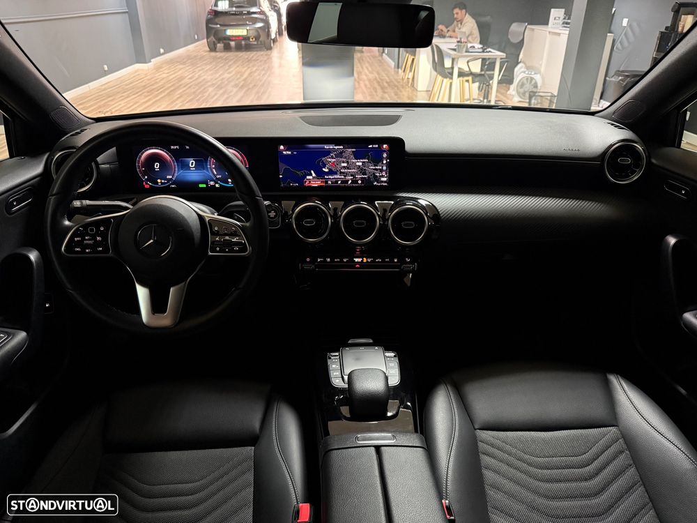Mercedes-Benz A 250 Limousine e 8G-DCT AMG Line - 17