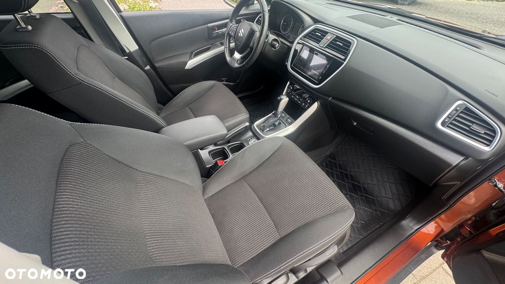 Suzuki SX4 S-Cross 1.0 T Premium 4WD - 19