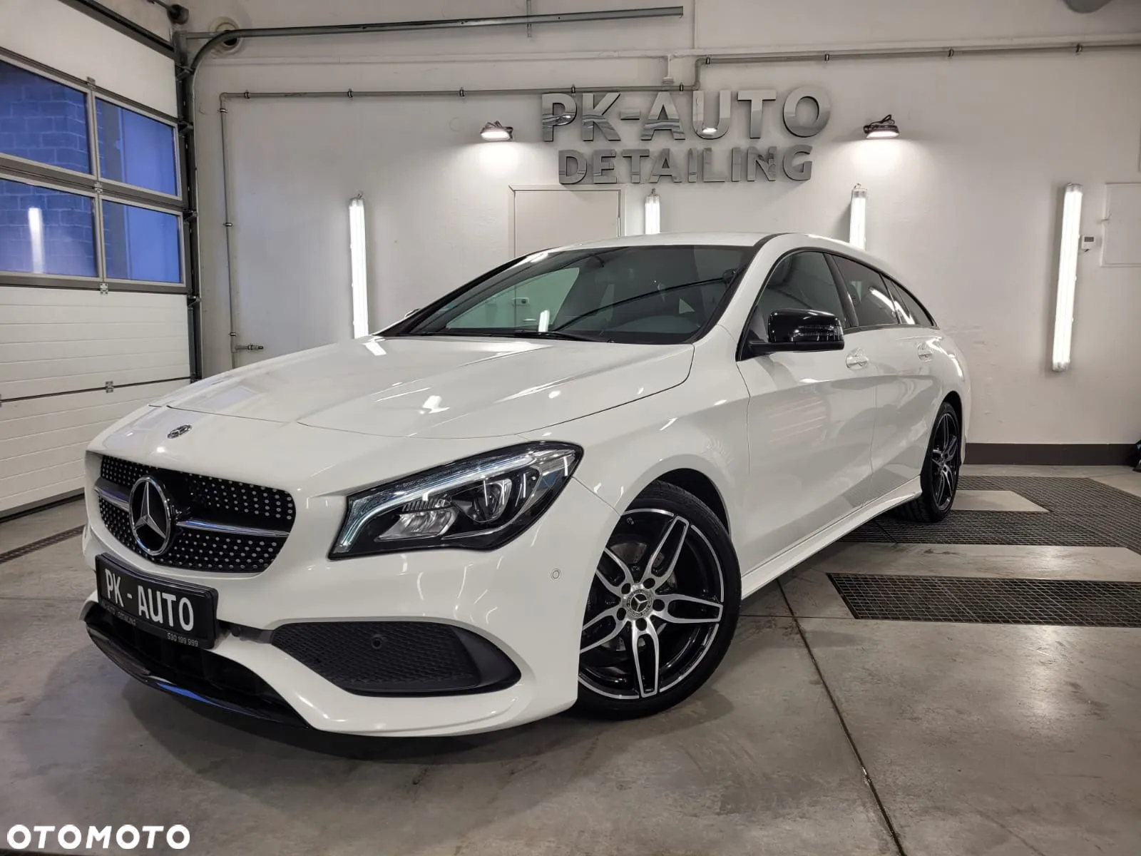 Mercedes-Benz CLA Shooting Brake 200 7G-DCT AMG Line - 3