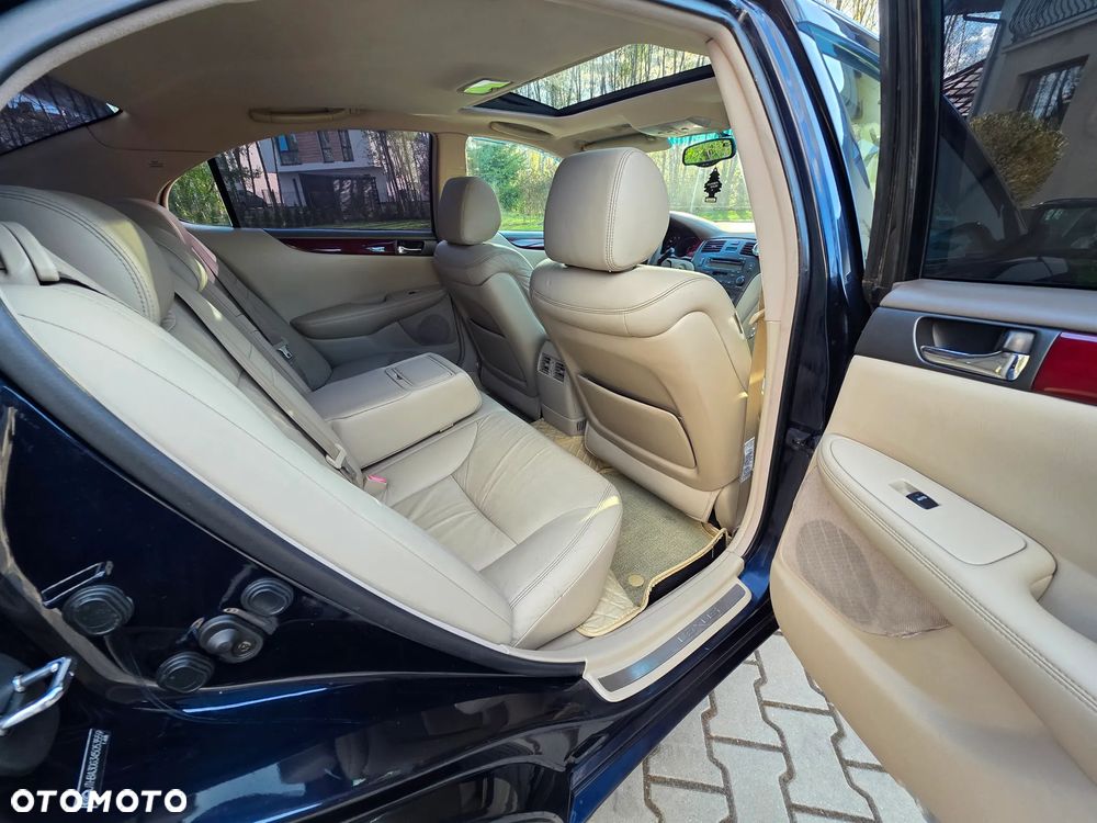 Lexus ES - 6