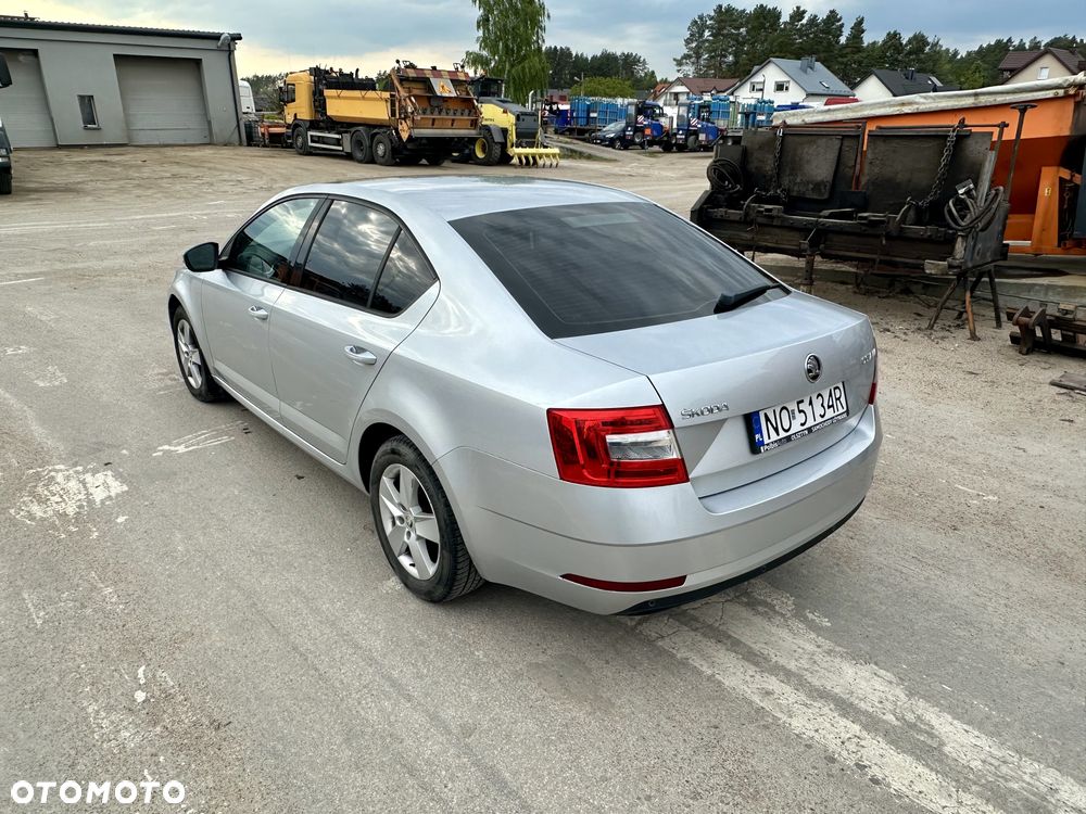 Skoda Octavia 1.4 TSI Ambition - 8