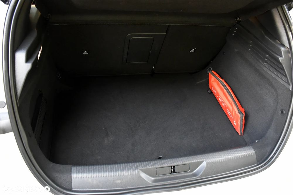 Peugeot 308 BlueHDi 130 EAT8 Stop & Start Allure Business-Paket - 28