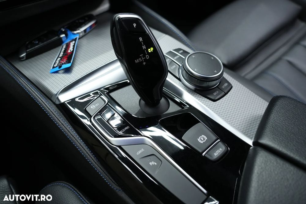 BMW Seria 5 530e Aut. M Sport Edition - 9