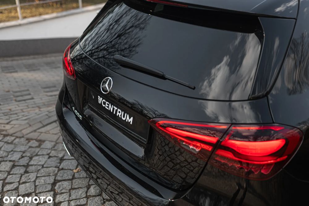 Mercedes-Benz Klasa A 200 AMG Line 7G-DCT - 11