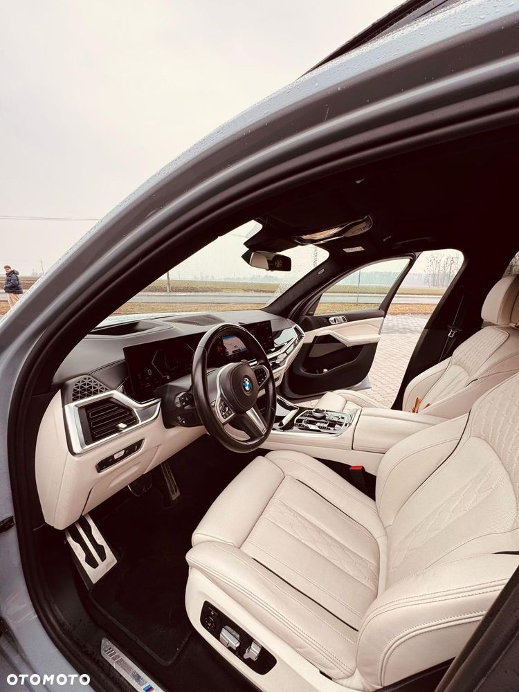 BMW X7 - 6
