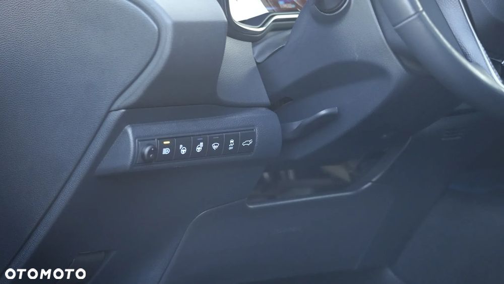 Toyota Corolla 2.0 Hybrid Executive - 11