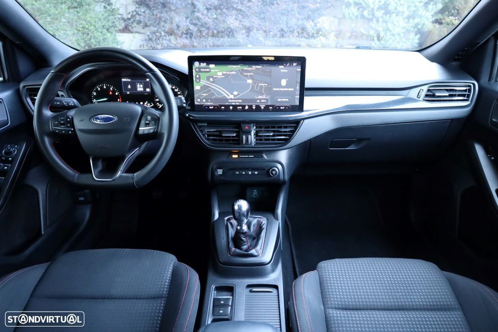 Ford Focus 1.0 EcoBoost MHEV ST-Line - 13