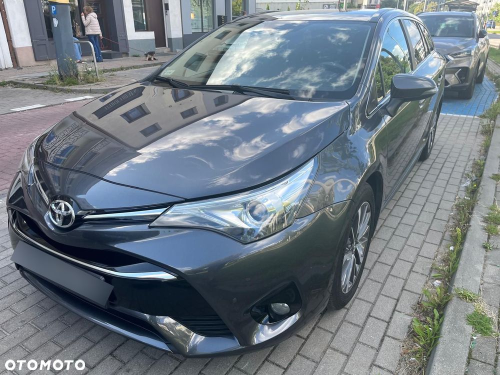Toyota Avensis 1.8 Premium - 3