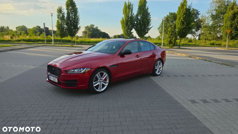 Jaguar XE - 36