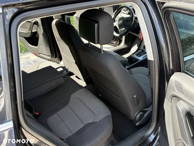Volkswagen Passat 2.0 TDI Comfortline DSG - 14