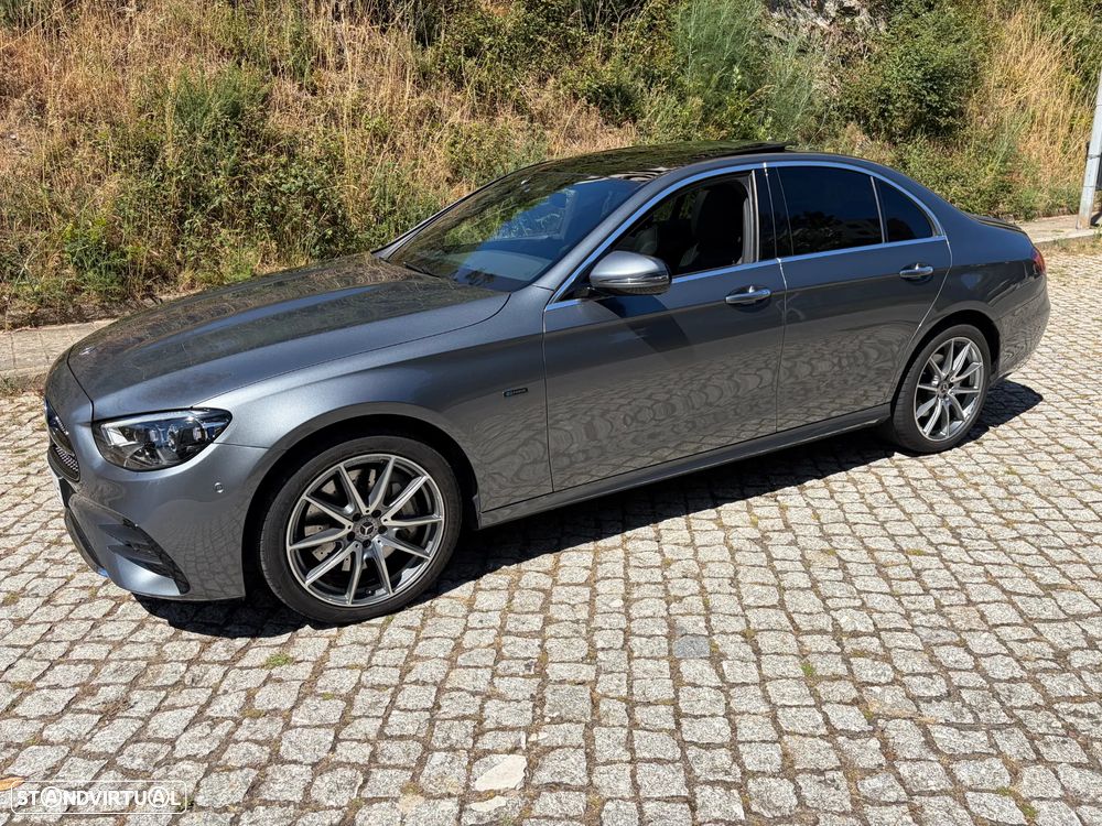 Mercedes-Benz E 300 de 4Matic 9G-TRONIC AMG Line - 13