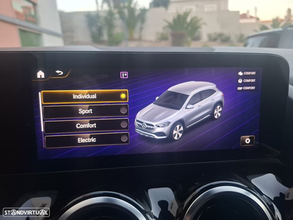 Mercedes-Benz GLA 250 e 8G-DCT AMG Line - 20