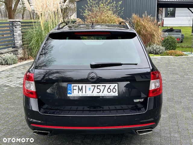 Skoda Octavia 2.0 TDI DSG RS - 5
