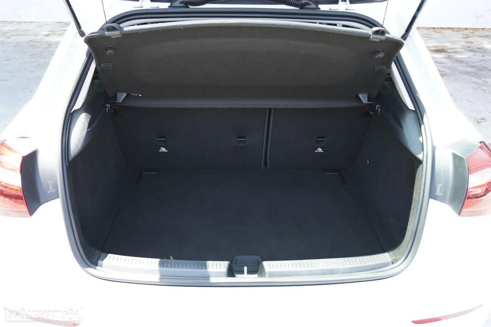 Mercedes-Benz A 180 d Business Solutions - 15