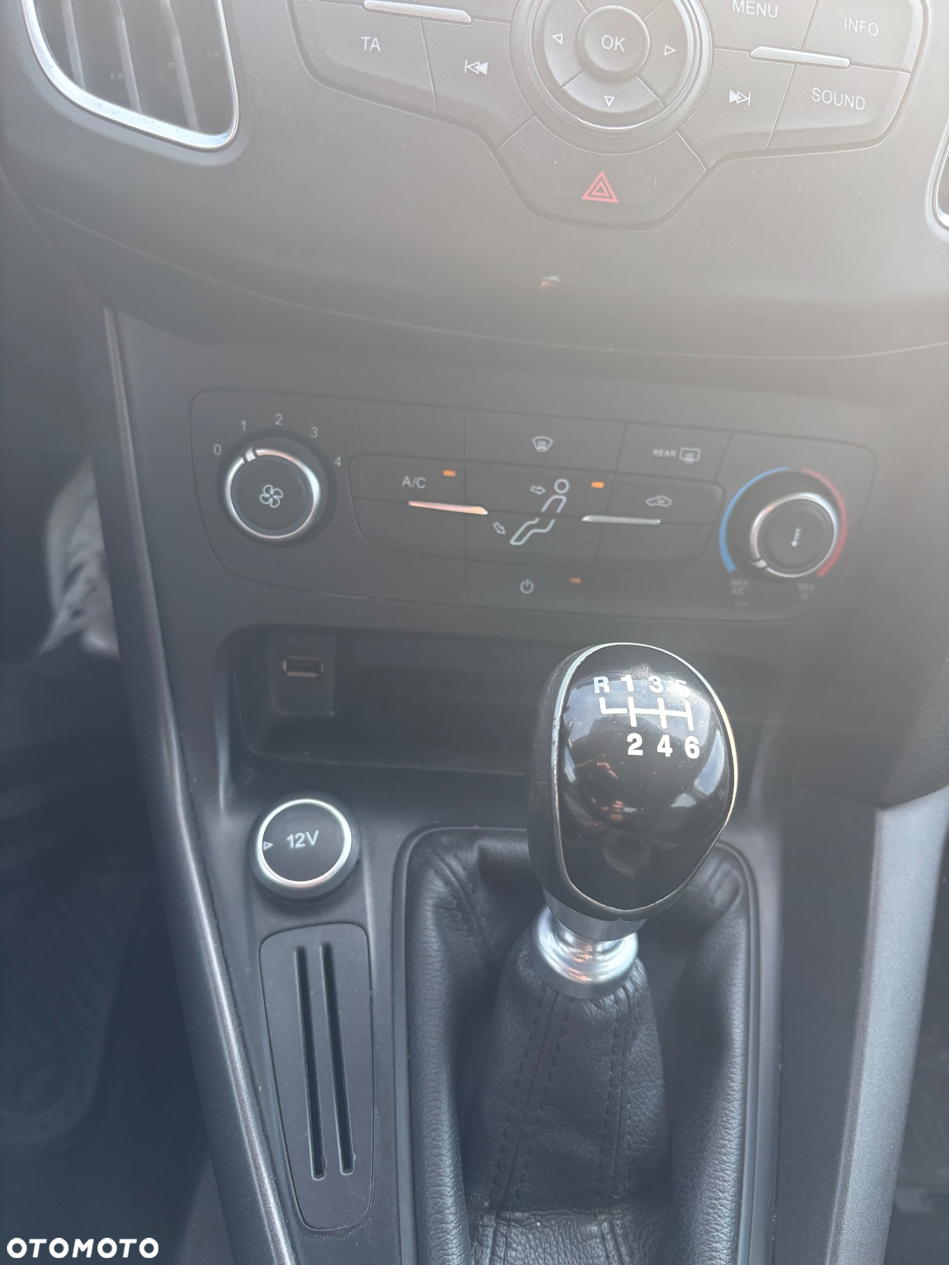 Ford Focus 1.6 TDCi Ambiente - 8