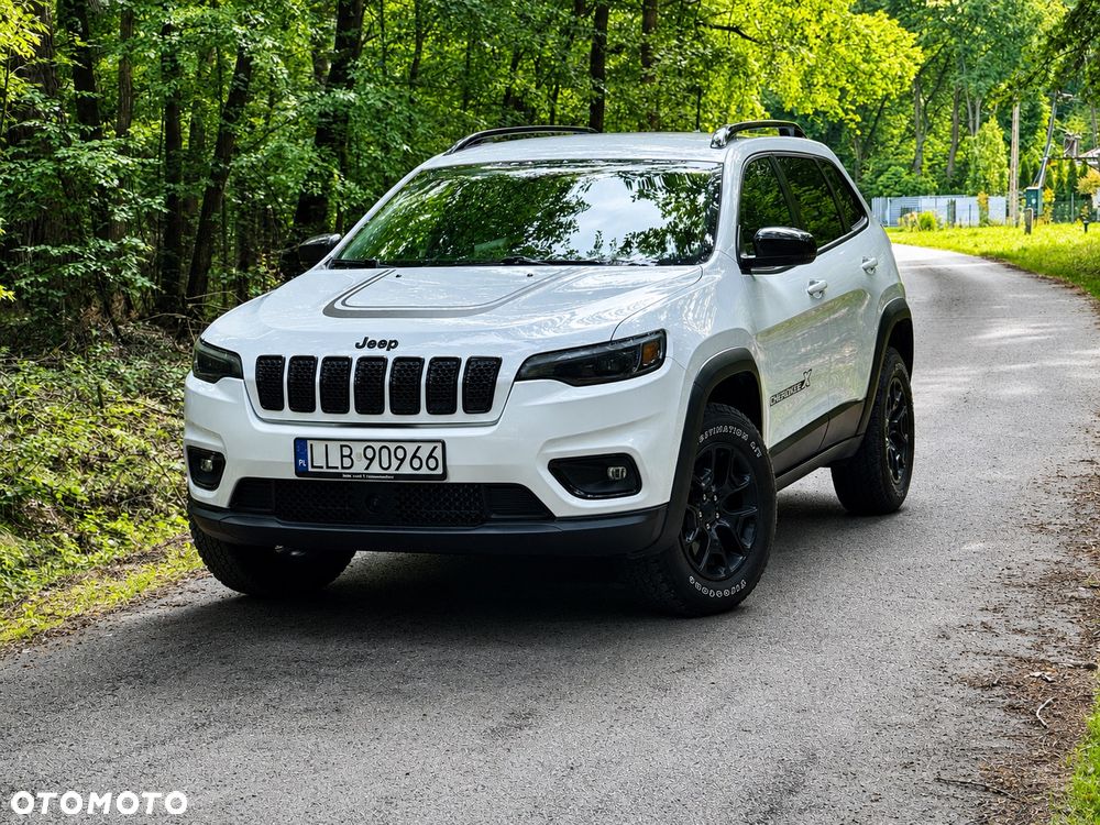 Jeep Cherokee - 1
