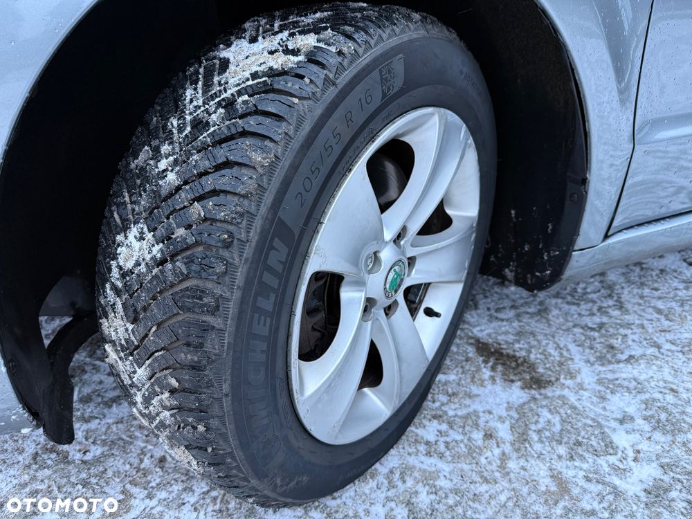 Skoda Superb 2.0 TDI DSG Ambition - 15