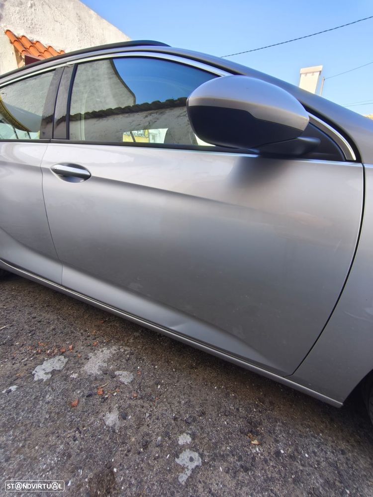 Opel Insignia Sports Tourer - 9