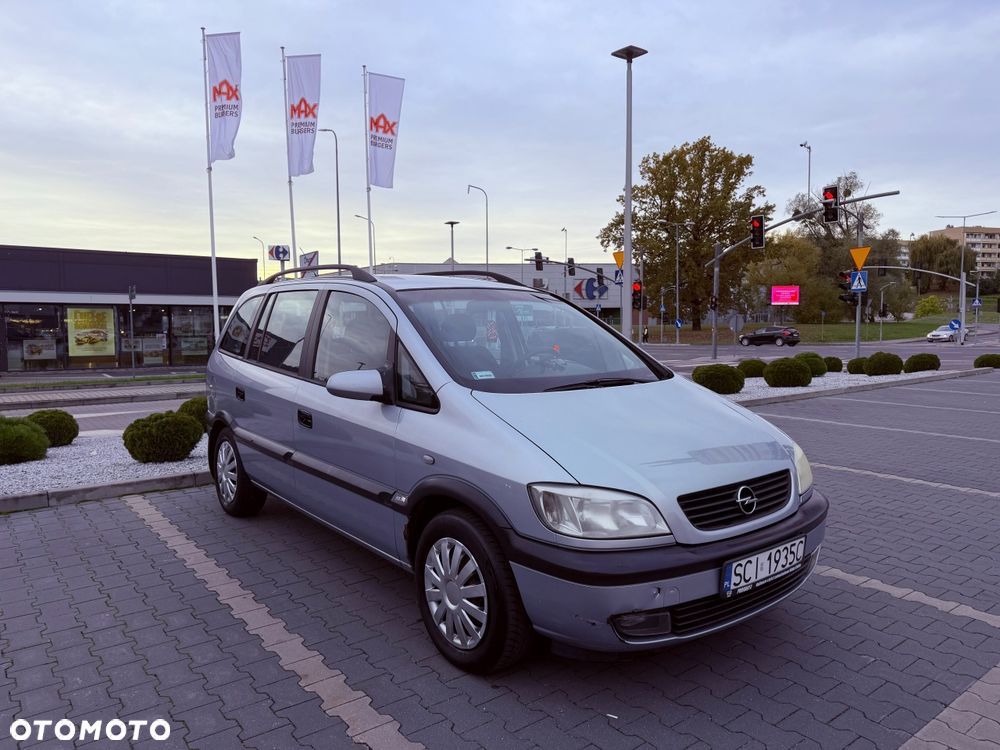Opel Zafira - 3
