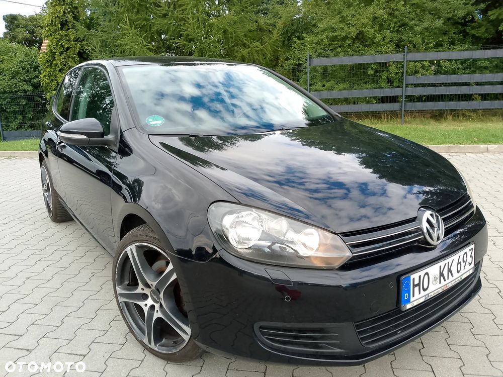 Volkswagen Golf 1.6 TDI DPF Highline - 11