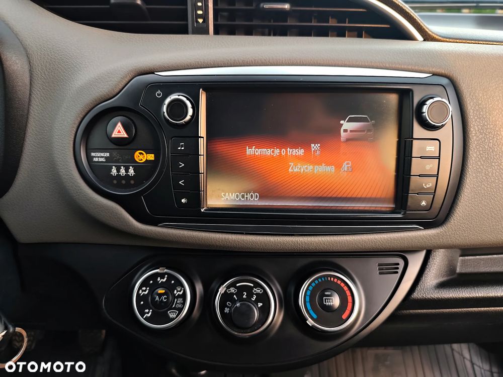 Toyota Yaris 1.33 Premium - 21