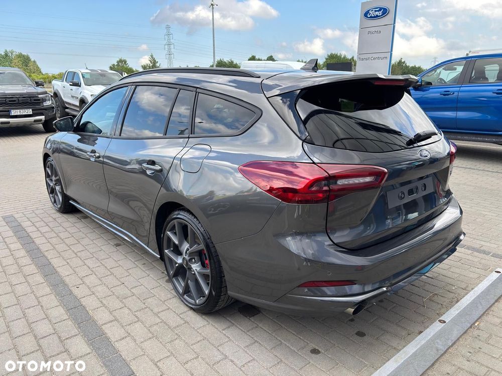 Ford Focus - 10