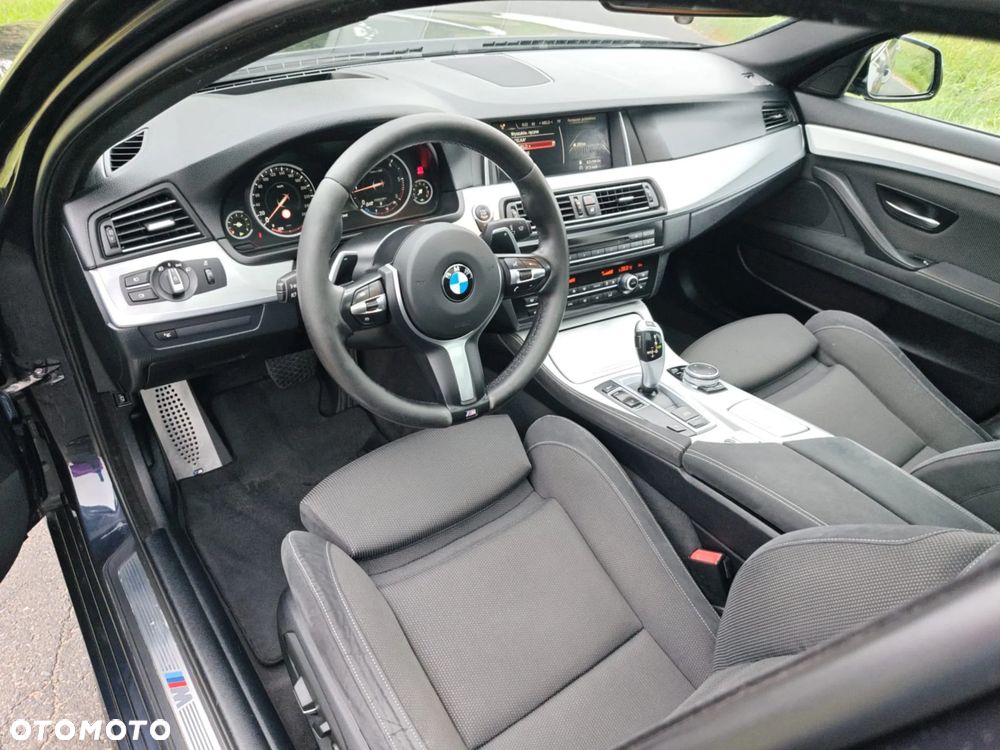 BMW Seria 5 520d M Sport - 12