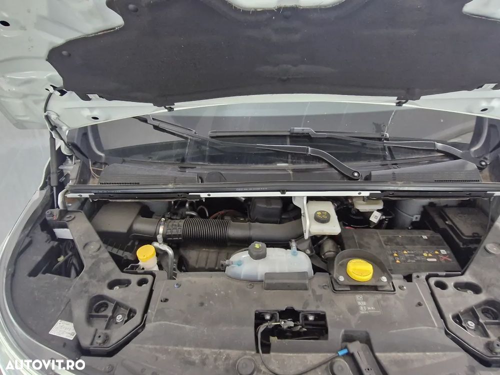 Renault Trafic Combi 2.0 Blue dCi 110 S&S L2 8+1 Life - 11