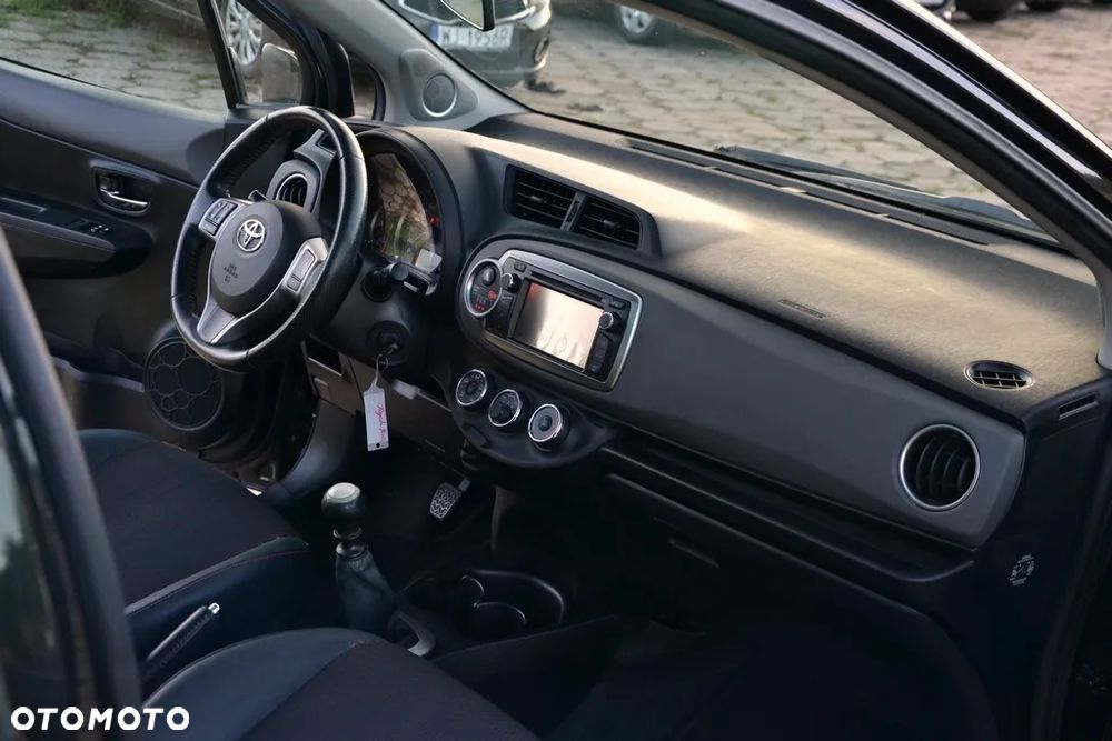 Toyota Yaris 1.33 VVT-i Executive - 16