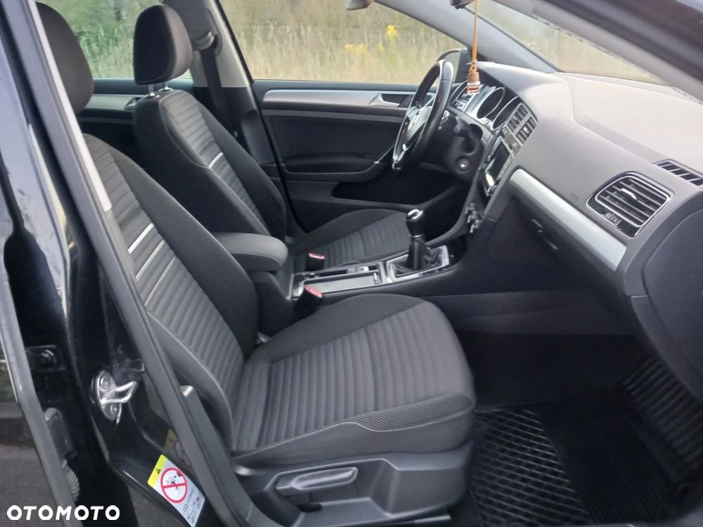 Volkswagen Golf 2.0 BlueTDI Cup - 16