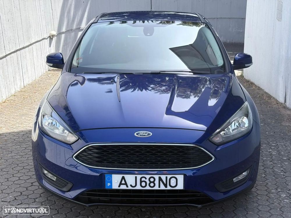 Ford Focus 1.0 EcoBoost S&S COOL&CONNECT DESIGN - 4