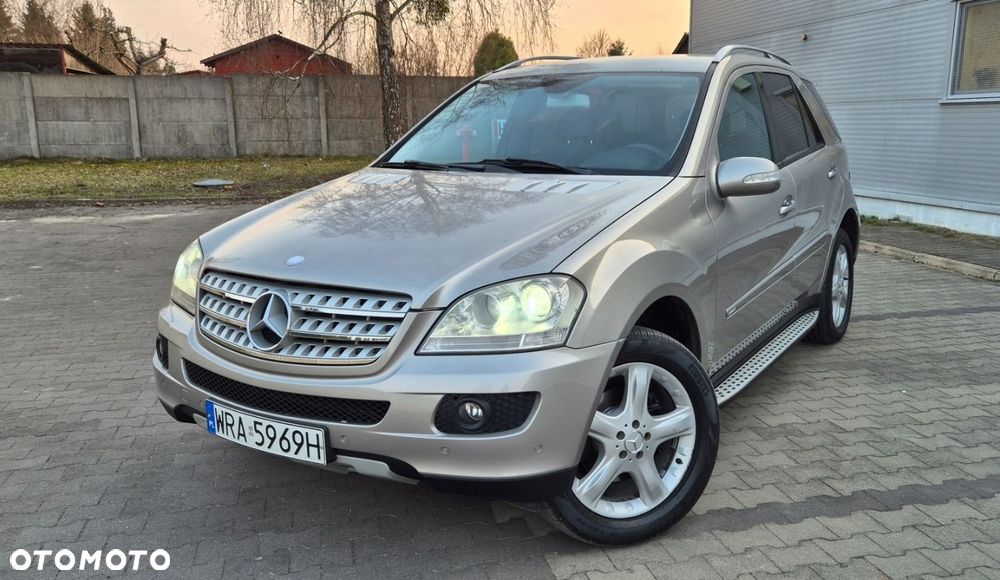 Mercedes-Benz ML 320 CDI 4Matic 7G-TRONIC Edition 10 - 32